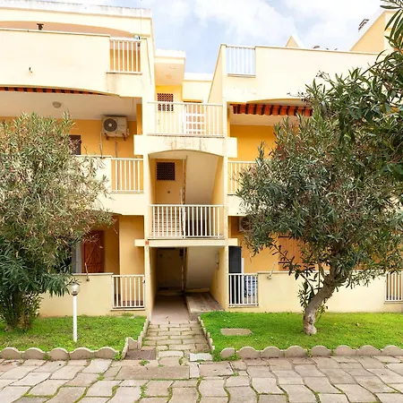 Sardinia Re - Lido 125 Apartment *